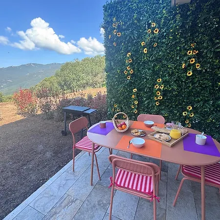 Rez De Jardin Entre Et Montagne Arbellara